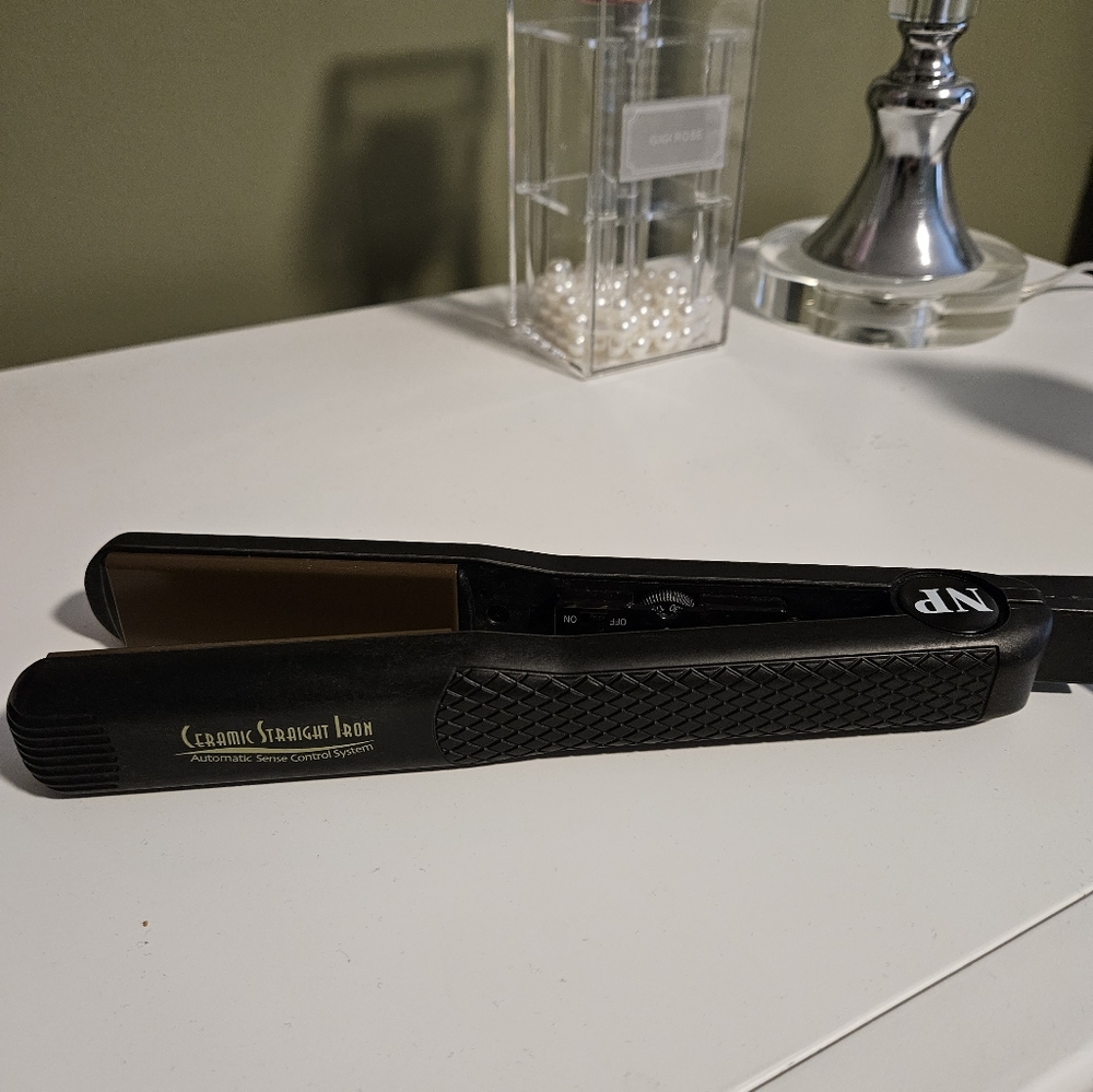 Flat iron